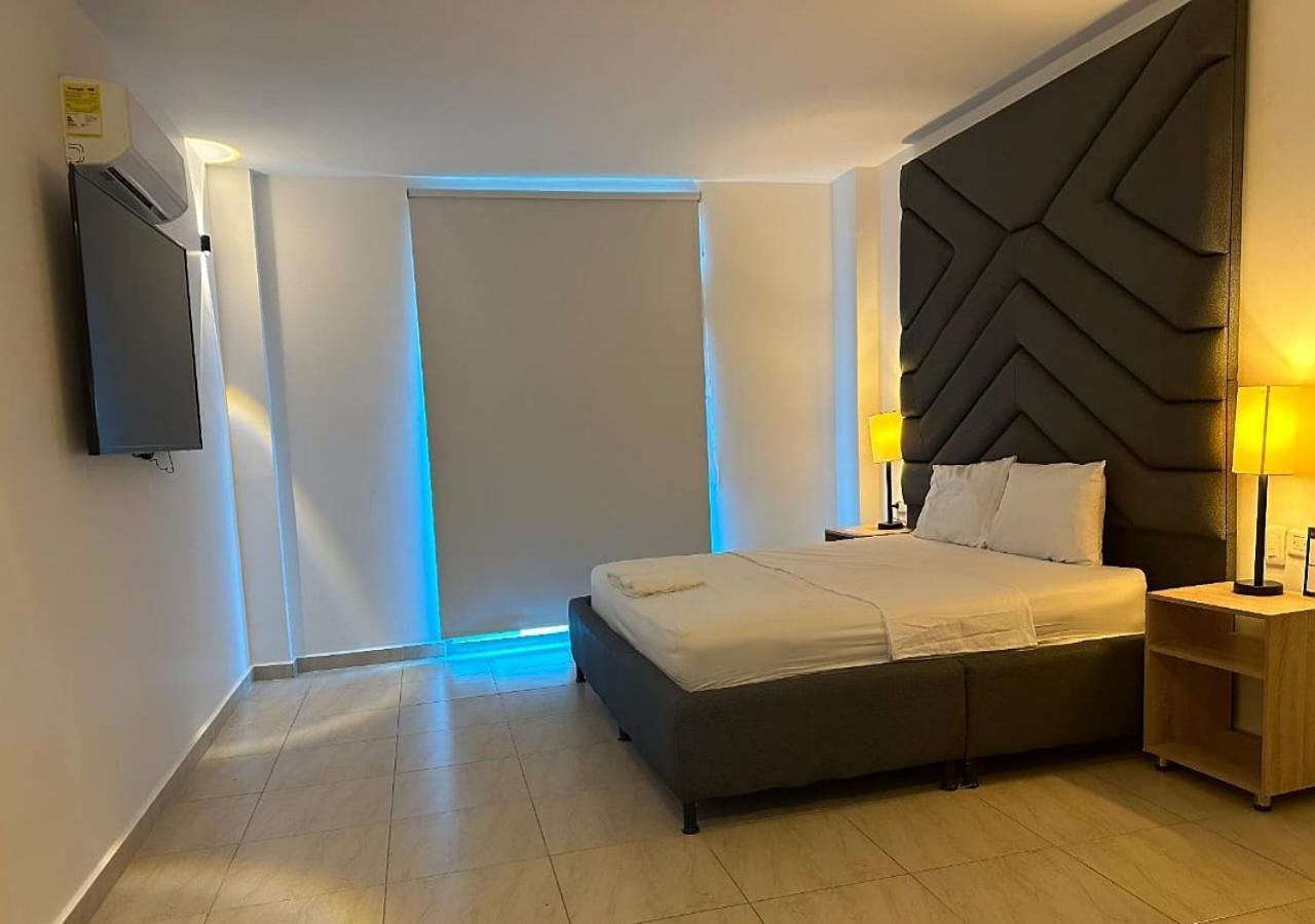 Opera, Centro Medellin, Entertainment,y Bar, Solo Adultos 4* Medellin