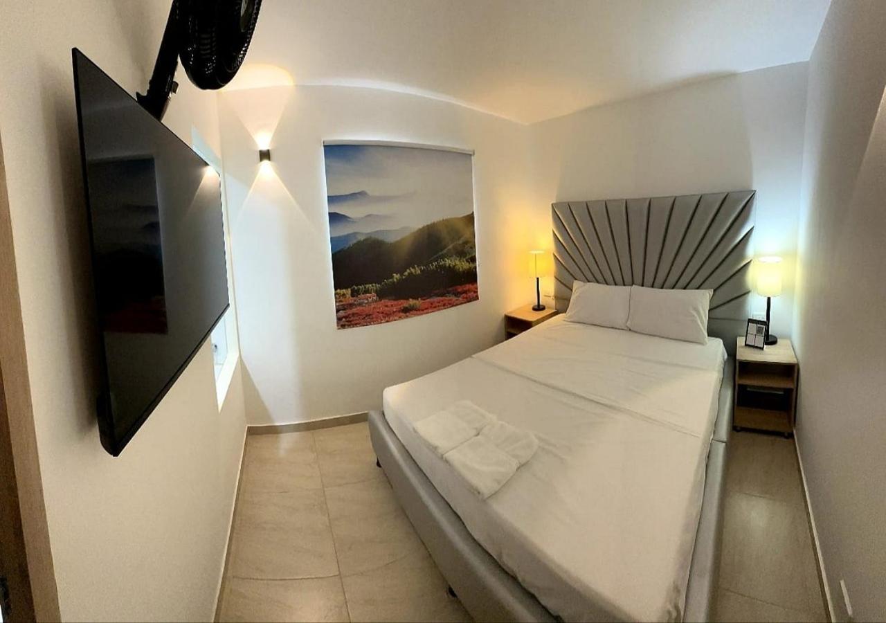 Opera, Centro Medellin, Entertainment,y Bar, Solo Adultos Hotel Medellin