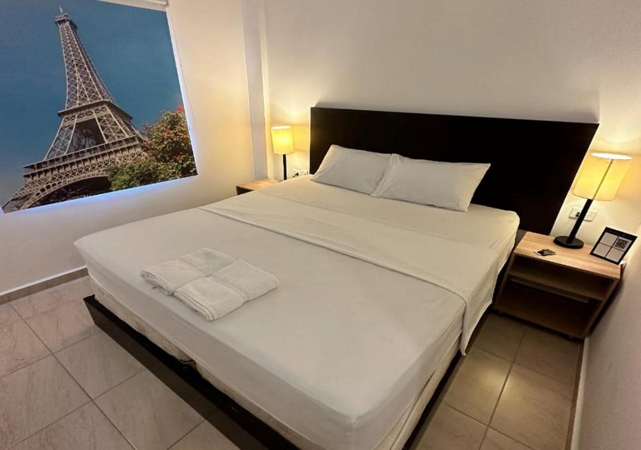 Hotel Opera, Centro Medellin, Entertainment,y Bar, Solo Adultos Medellin